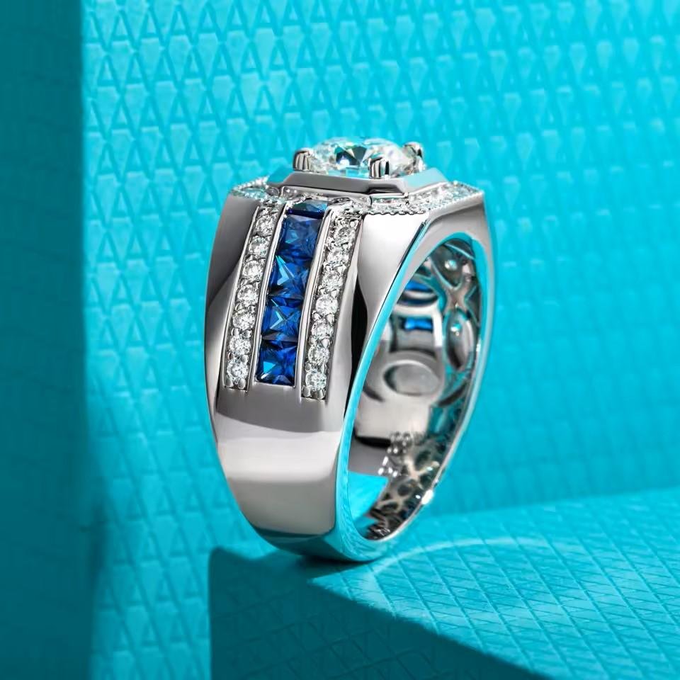 2c365fa4346e4f4a9d5918ea4c122215~tplv-aphluv4xwc-origin-jpeg Moissanite Cincin Pria Wanita : 1ct D Color Men's Ring 925 Sterling Silver Gold Plated Retro Luxury Lab Created Diamond Engagement Ring - Image 3