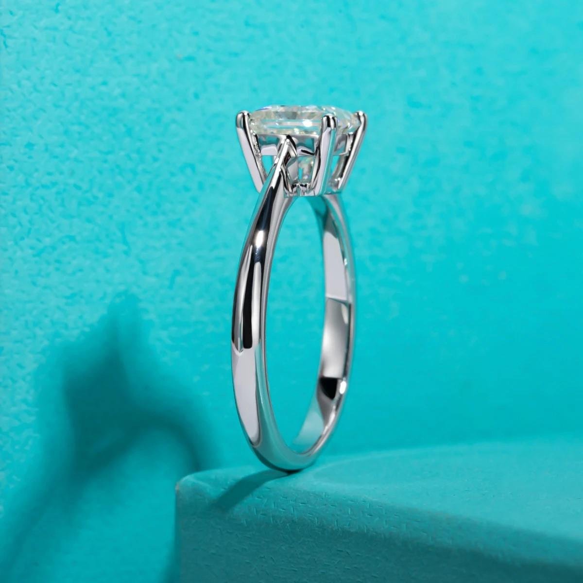 a10e83ac-93f4-459f-a5a6-7e40cce8b311 Moissanite Cincin Pria Wanita : 1.2ct Princess Cut D Color Engagement Wedding Ring Women - Image 3