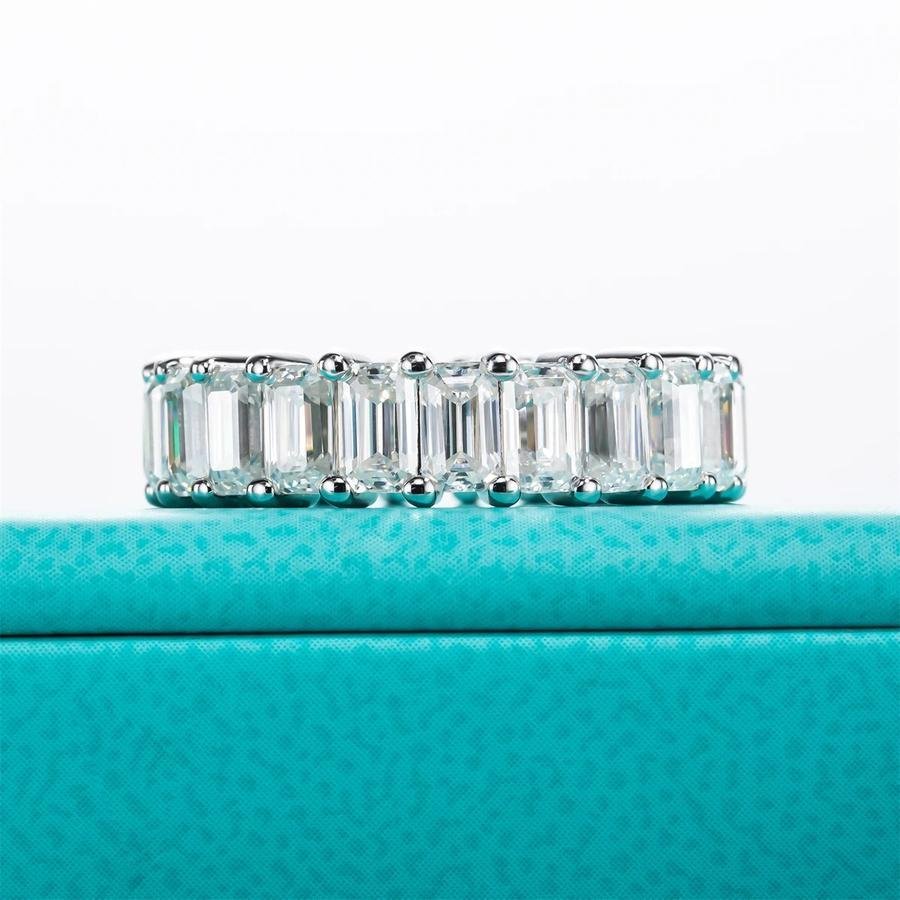 b265d7dfd91741b0b745e23320dcaeb5~tplv-aphluv4xwc-origin-jpeg Moissanite Cincin Pria Wanita : 6.3ct D Color Emerald Eternity Wedding Band Rings Jewelry - Image 2
