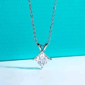 Moissanite Kalung Pria Wanita : Princess Cut D Color Pendant Necklace 925 Sterling Silver